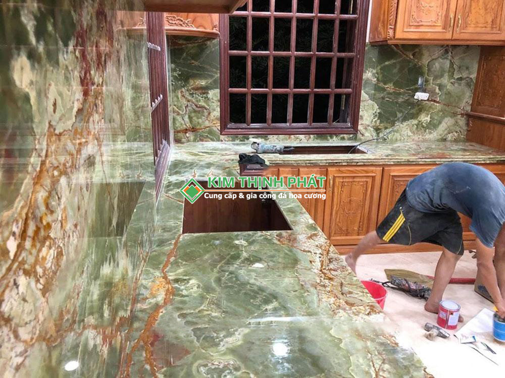 Đá Xuyên Sáng Xanh Ngọc Pakistan (Pakistan Green Onyx) ốp bàn bếp
