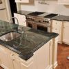 bàn đá lavabo đá xanh tia chớp