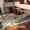 Mẫu bàn bếp đá Trắng Vân Gỗ Thủy Tinh